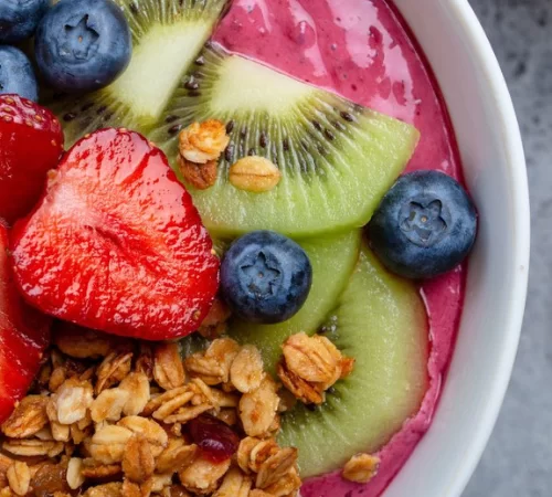 Read more about the article Thursday – Smoothie Bowl with Berries and Almond Butter